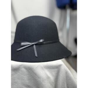 black wool felt cloche hat minimalist parisian chic bow detail vintage inspired